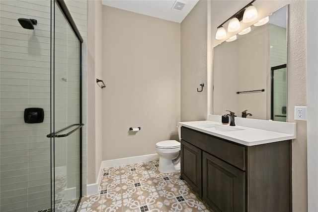 607 Flint Ridge Trl, Georgetown, TX 78628 - full bath with tile patterned floors, visible vents, a tile shower, and toilet