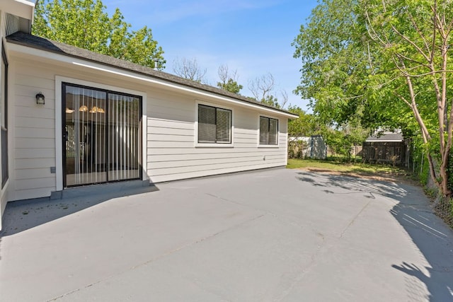 11500 Ruffed Grouse Dr, Austin, TX 78758 - view of patio / terrace featuring fence