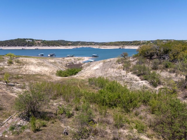 160 Lakefront Dr, Point Venture, TX 78645