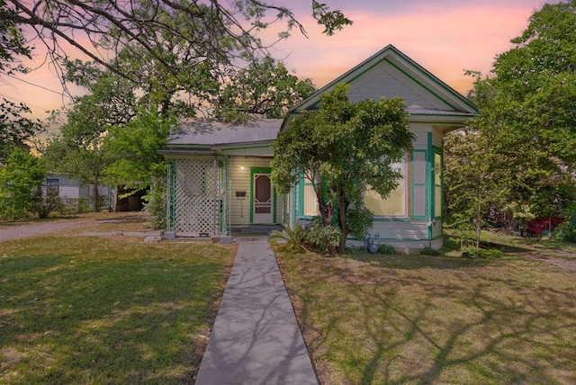 523 Ash St, Lockhart, TX 78644 - view of front of home with a yard