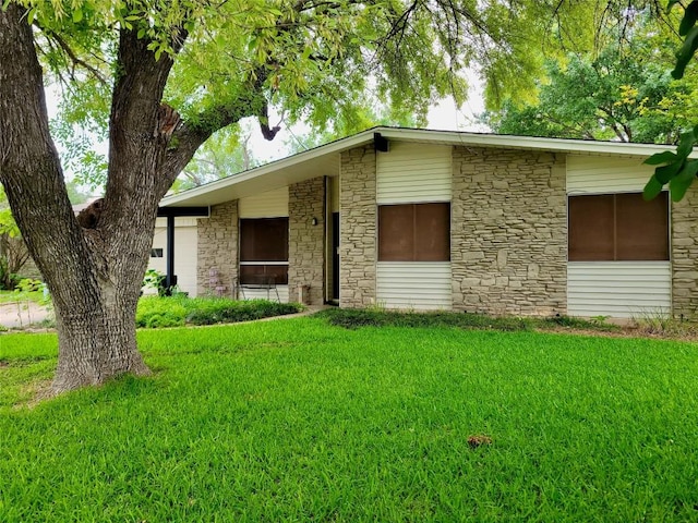 7509 Daugherty St, Austin, TX 78757 - photo 1