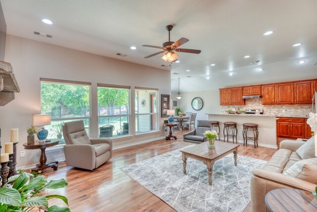103 Ladera Cv, Marble Falls, TX 78654 - photo 4