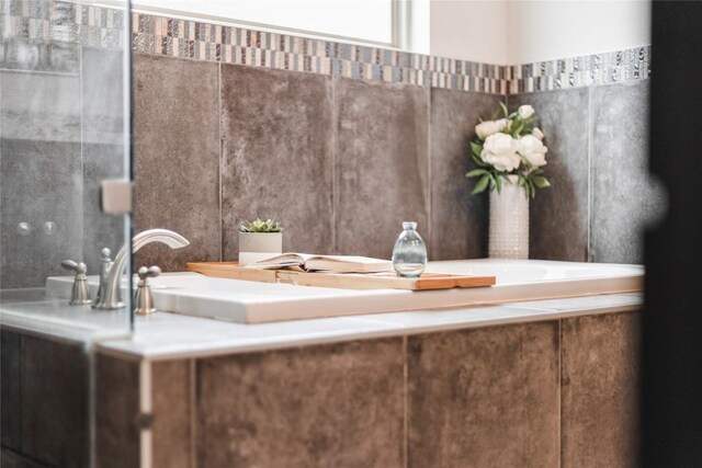 21434 Lakefront Dr, Lago Vista, TX 78645 - bathroom featuring vanity