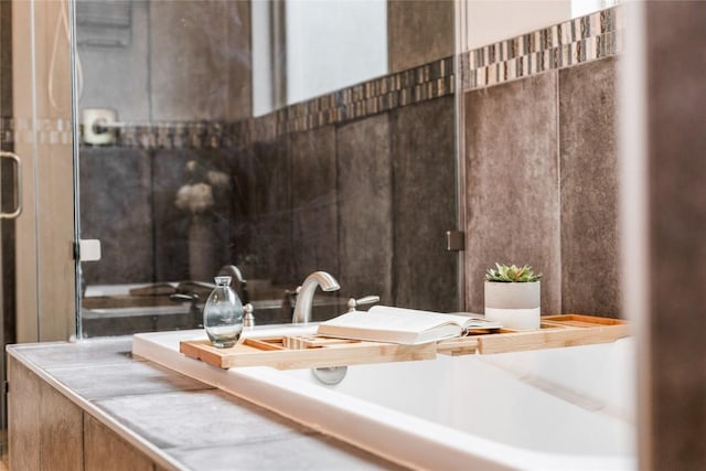 21434 Lakefront Dr, Lago Vista, TX 78645 - view of bathroom