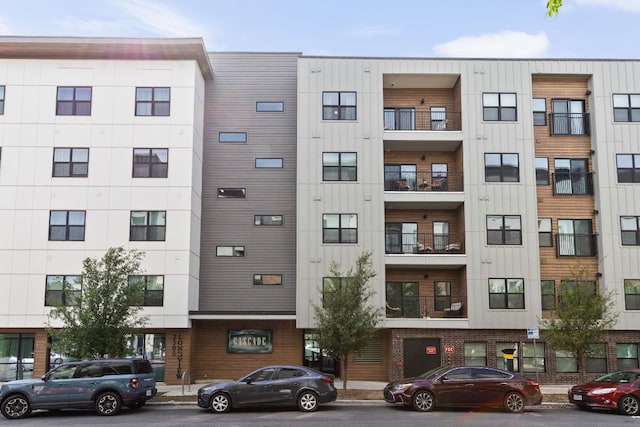 2500 Longview St Unit 418, Austin, TX 78705 - view of apartment building / complex