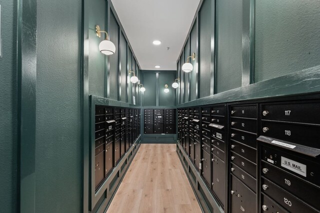 2500 Longview St Unit 418, Austin, TX 78705 - surrounding community featuring mail area
