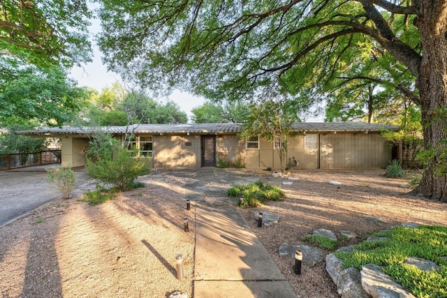2301 Westway Cir, Austin, TX 78704 - ranch-style house with stucco siding