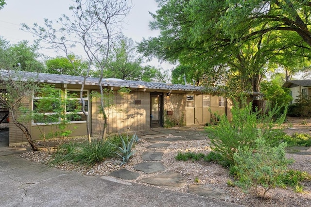 2301 Westway Cir, Austin, TX 78704 - ranch-style house featuring brick siding
