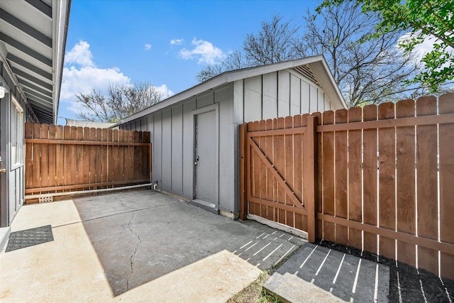317 W William Cannon Dr B, Unit A, Austin, TX 78745 - view of outdoor structure featuring a gate