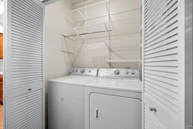 8200 Neely Dr Unit 103, Austin, TX 78759 - laundry area with washing machine and clothes dryer