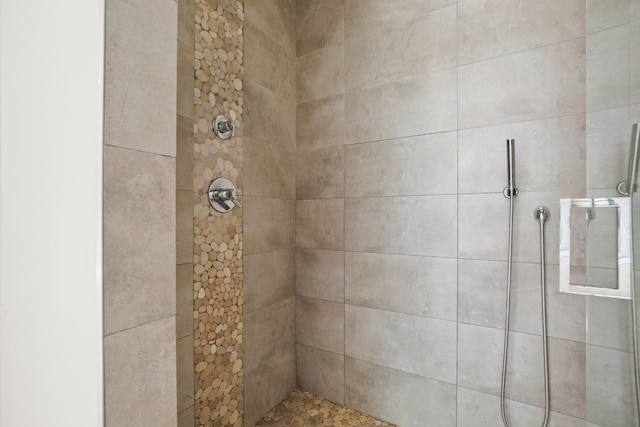 500 Laurel Valley Rd, West Lake Hills, TX 78746 - full bath featuring tiled shower
