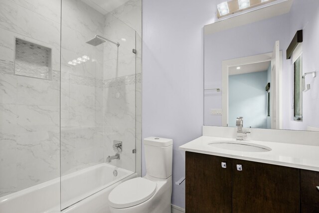 500 Laurel Valley Rd, West Lake Hills, TX 78746 - full bath with toilet, vanity, and  shower combination