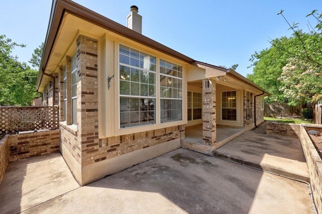 1039 Oaklands Dr, Round Rock, TX 78681 - view of patio / terrace with fence