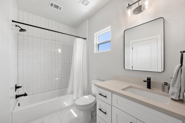 622 Galston Dr, Spicewood, TX 78669 - full bathroom with vanity and shower / bathtub combination with curtain