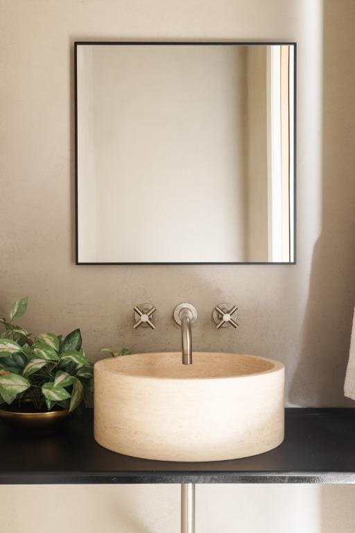2809 Waterbank Cv, Austin, TX 78746 - bathroom with vanity