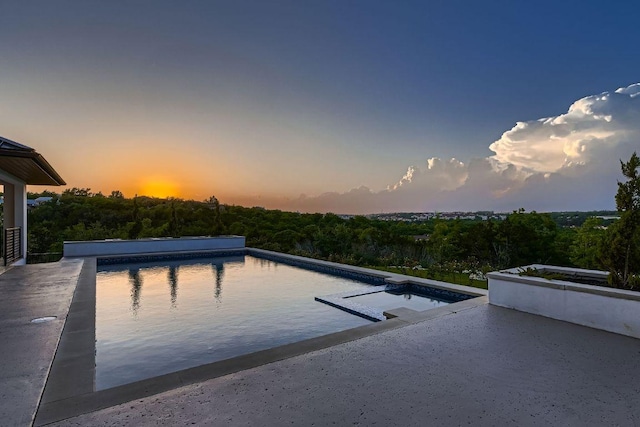 4800 Mondonedo Cv, Austin, TX 78738 - view of pool featuring a pool with connected hot tub and a patio area