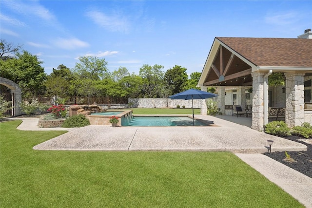 1310 Ventana Cyn, Leander, TX 78641 - view of swimming pool with a patio and a pool with connected hot tub
