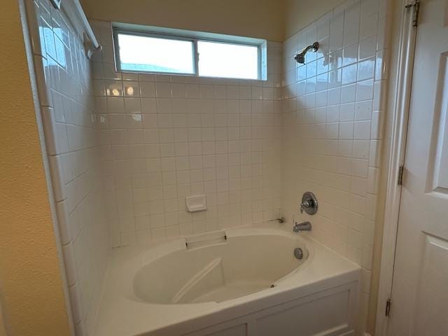 377 Donatello, Kyle, TX 78640 - bathroom with shower / tub combination