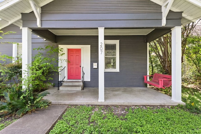 207 W 39th St, Austin, TX 78751 - entrance to property with covered porch