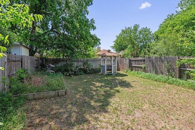 840 Eagles Way, Leander, TX 78641 - fenced backyard with a garden