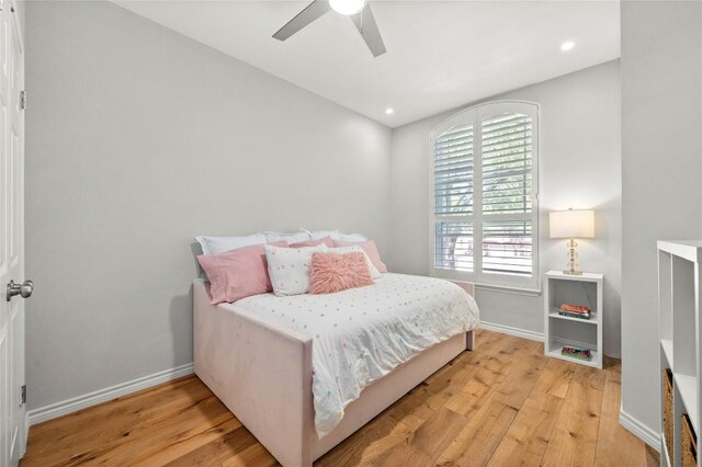 3420 Benecia Ct, Austin, TX 78738 - bedroom featuring light wood-style floors, ceiling fan, and recessed lighting