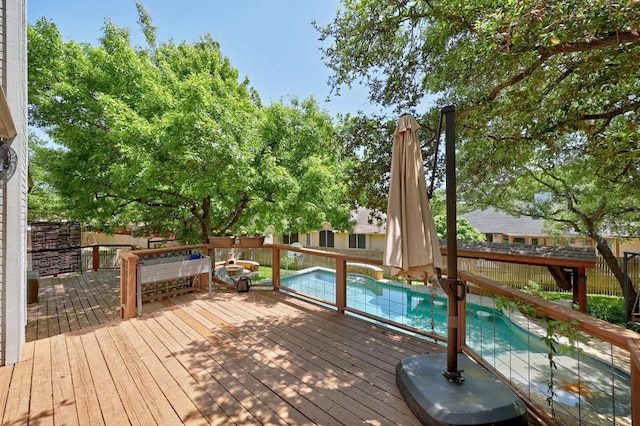 8909 Beatty Ct, Austin, TX 78749 - deck with a fenced backyard