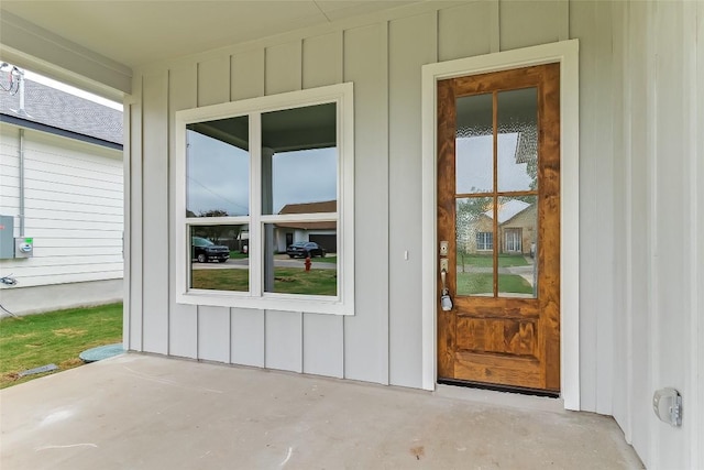 652 Aspen Ln, Cottonwood Shores, TX 78657 - entrance to property featuring board and batten siding