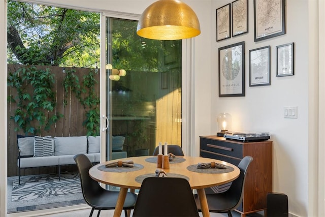 4907 Delores Ave, Austin, TX 78721 - view of dining area