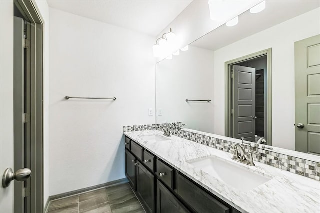 18705 Alonso Pl, Austin, TX 78738 - full bath with double vanity and a closet