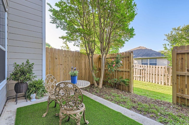 2632 Century Park Blvd Unit 3, Austin, TX 78727 - view of yard with fence