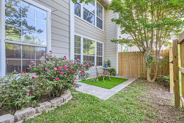 2632 Century Park Blvd Unit 3, Austin, TX 78727 - view of yard with fence