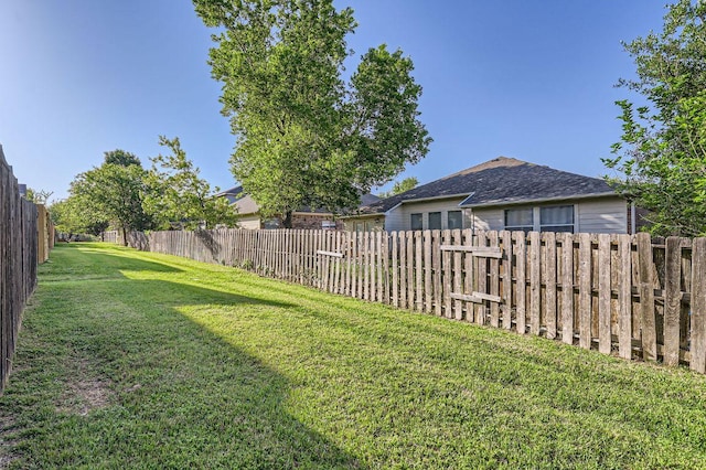 2632 Century Park Blvd Unit 3, Austin, TX 78727 - view of yard featuring a fenced backyard