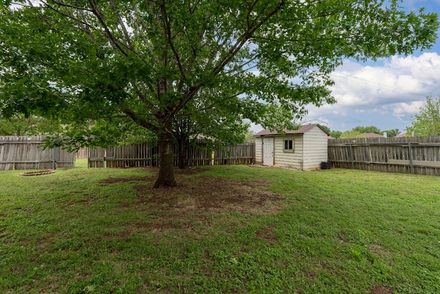141 Sydneys Way, Buda, TX 78610 - fenced backyard with a shed