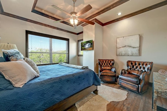 bedroom featuring crown molding, ceiling fan, recessed lighting, and wood finished floors