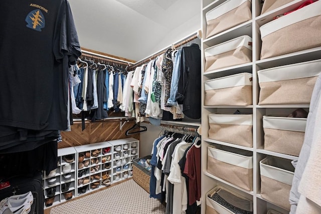 1403 E 16th St, Georgetown, TX 78626 - spacious closet featuring carpet