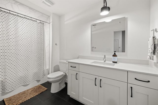 308 Rustling Wake Cv, Lakeway, TX 78738 - full bath featuring vanity, toilet, shower / bath combination with curtain, and tile patterned floors