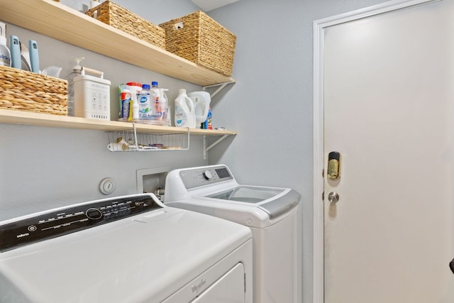 12616 Sky Harbor Dr, Del Valle, TX 78617 - clothes washing area featuring washing machine and clothes dryer and laundry area