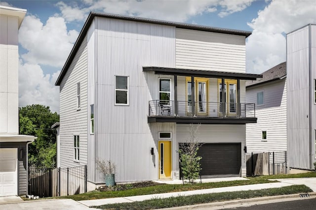 5368 Agatha Cir, Austin, TX 78724 - contemporary house featuring a balcony