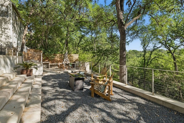 1006 Gaston Ave, Austin, TX 78703 - view of patio / terrace