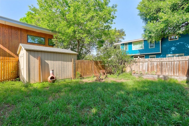809 E 44th St, Austin, TX 78751 - view of fenced backyard