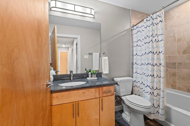 503 Swanee Dr Unit 11, Austin, TX 78752 - full bathroom featuring vanity and shower / tub combo