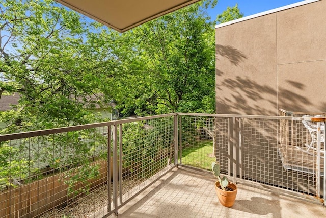 503 Swanee Dr Unit 11, Austin, TX 78752 - view of balcony