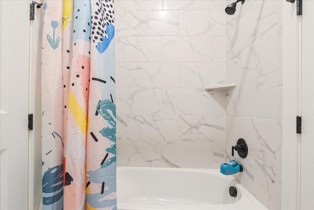 120 Shady Spring Trl, Georgetown, TX 78628 - full bathroom featuring shower / tub combo with curtain