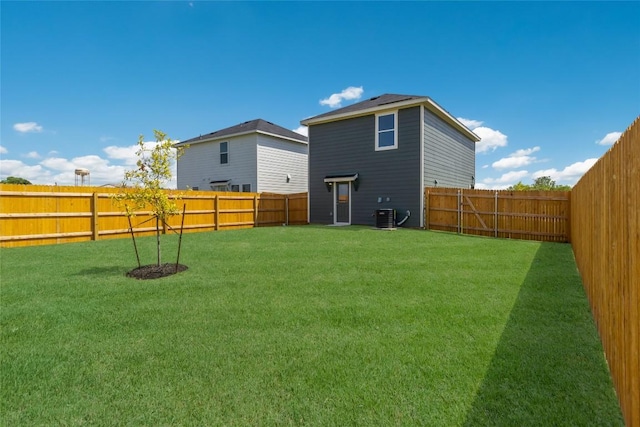 175 Safflower Dr, Uhland, TX 78640 - rear view of house featuring a fenced backyard