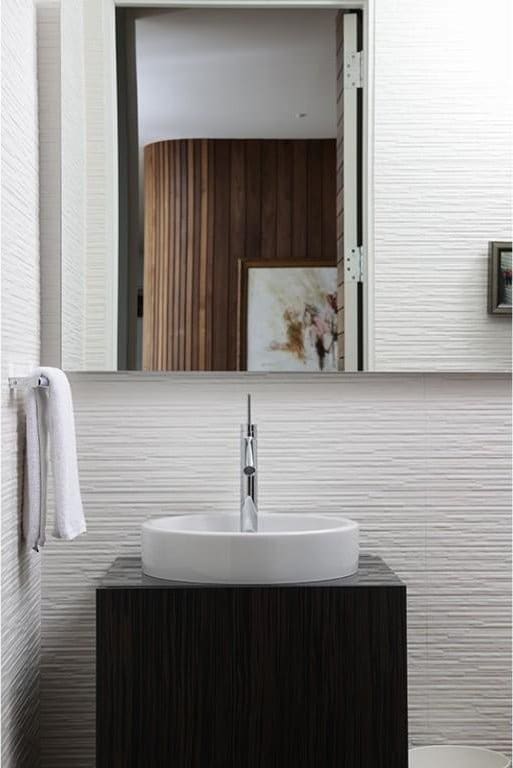4607 Laurel Canyon Dr, Austin, TX 78731 - half bathroom with vanity