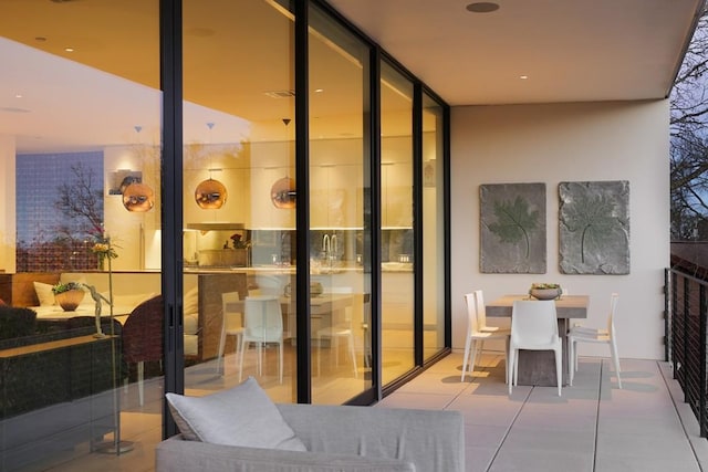 4607 Laurel Canyon Dr, Austin, TX 78731 - view of patio / terrace