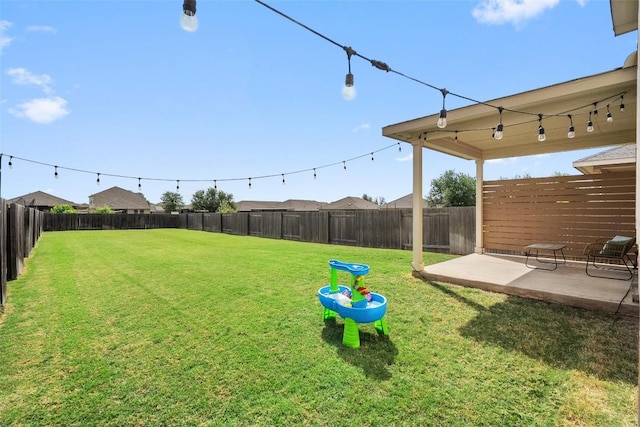 view of yard featuring a patio area