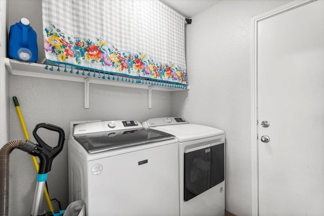 13625 Coomer Path, Pflugerville, TX 78660 - clothes washing area featuring washer and clothes dryer