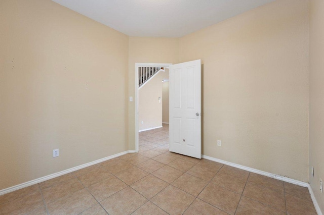 13321 Kirkglen Dr, Austin, TX 78727 - unfurnished room featuring light tile patterned floors and baseboards