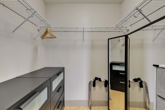1320 Robert Browning St Unit 409, Austin, TX 78723 - view of spacious closet